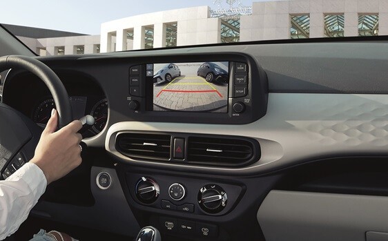 thumb-AI3_FL_5DOOR_GEN_LHD_FEATURE_REAR_VIEW_CAMERA
